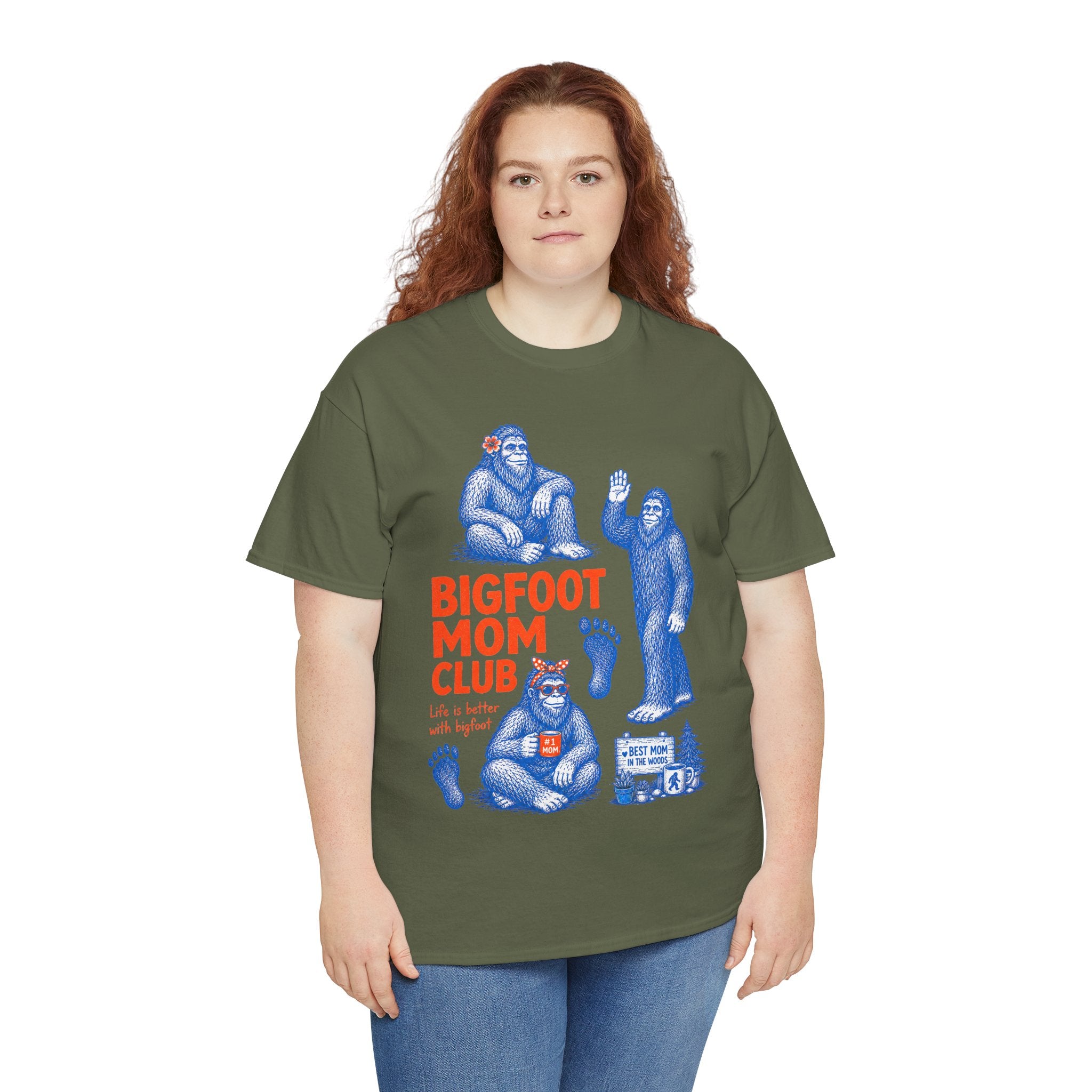 Bigfoot Mom Club T-Shirt – Funny Sasquatch Mom Vintage Graphic Tee