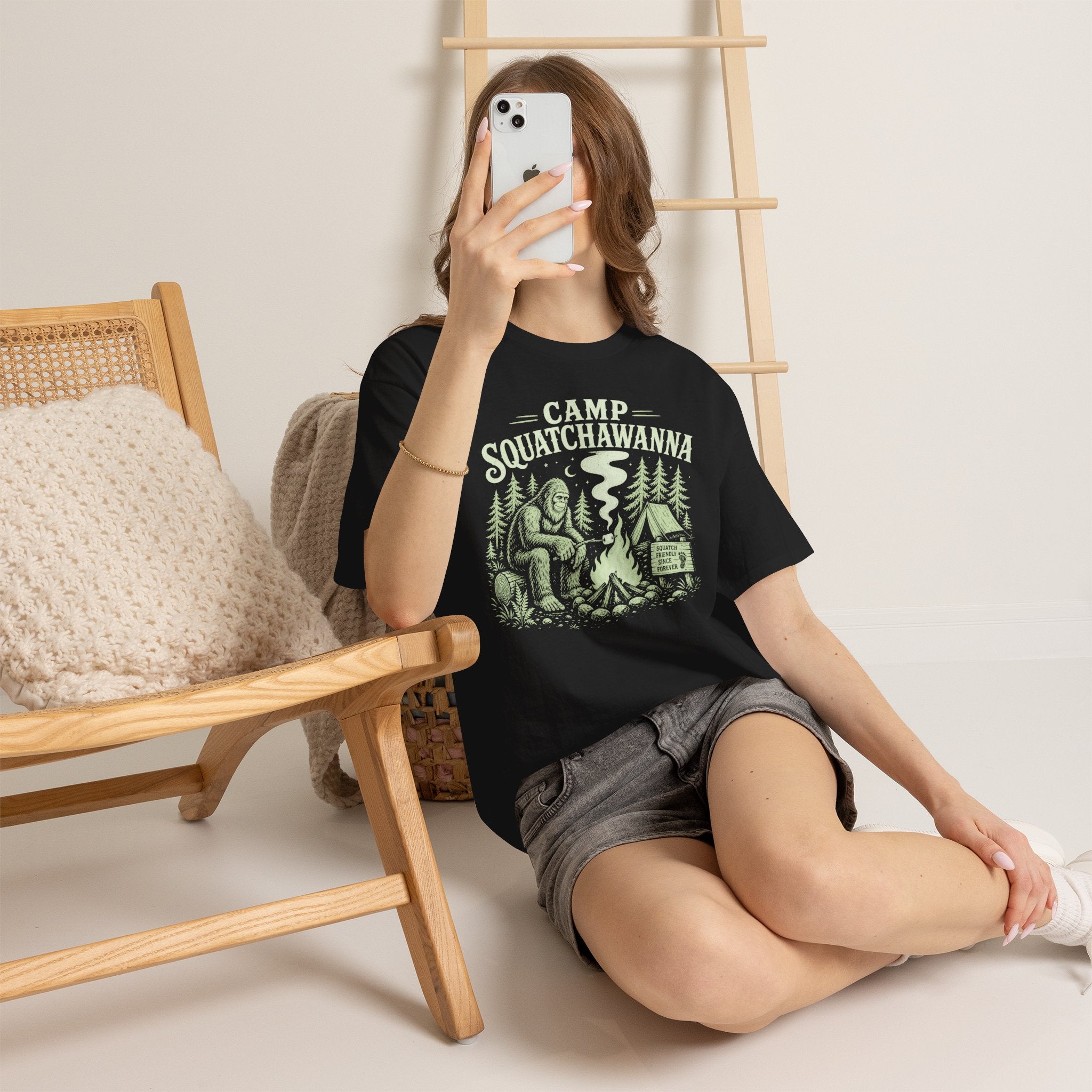 Funny Camp Squatchawanna T-Shirt – Bigfoot Campfire Graphic Tee