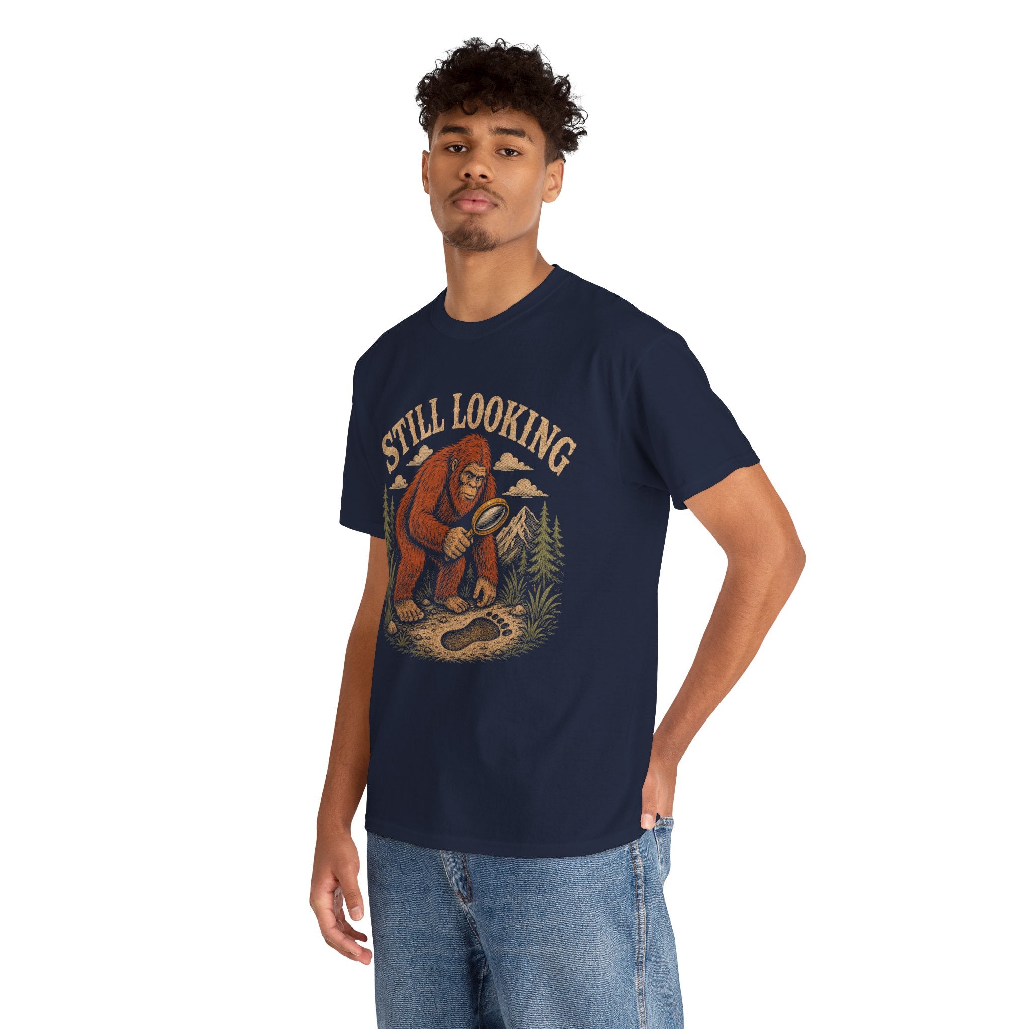 Funny Bigfoot Detective T-Shirt – Still Looking Vintage Graphic Tee