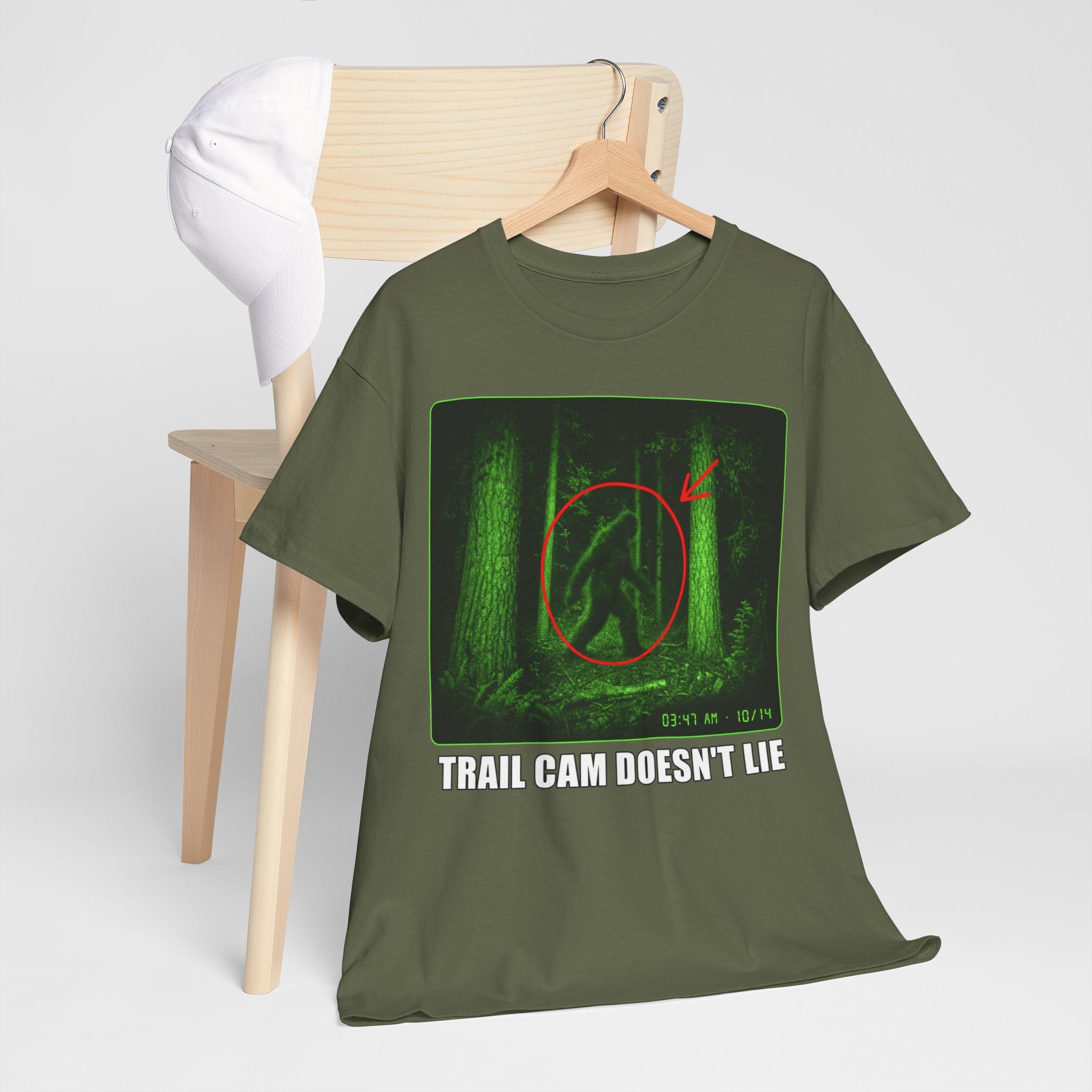 Funny Bigfoot Night Vision T-Shirt – Trail Cam Doesn't Lie Graphic Tee